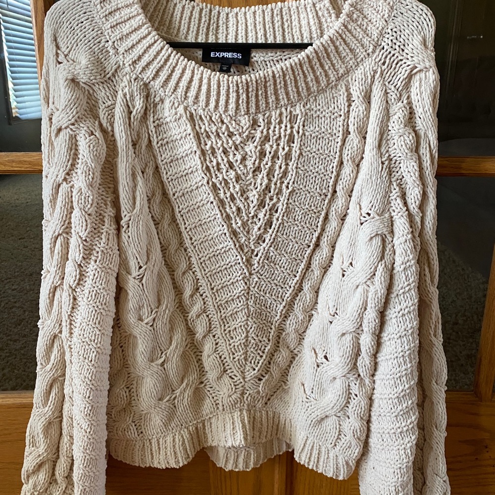 Women’s Sweater
